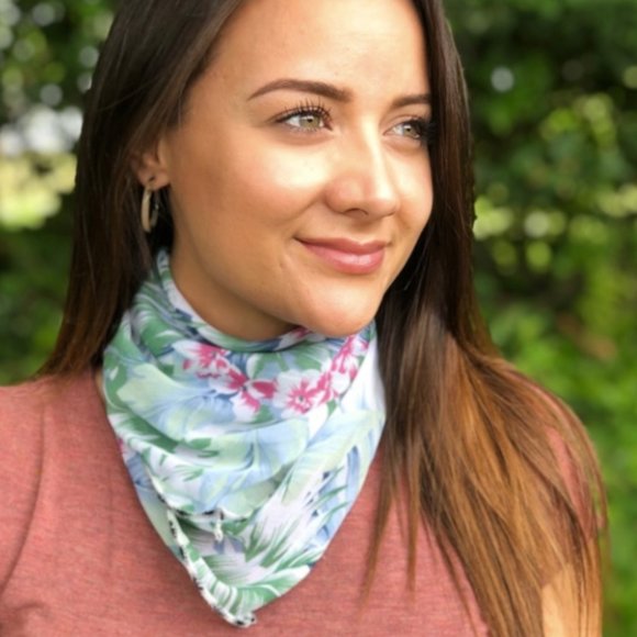 Tropical Mask & Scarf - Picture 2 of 3